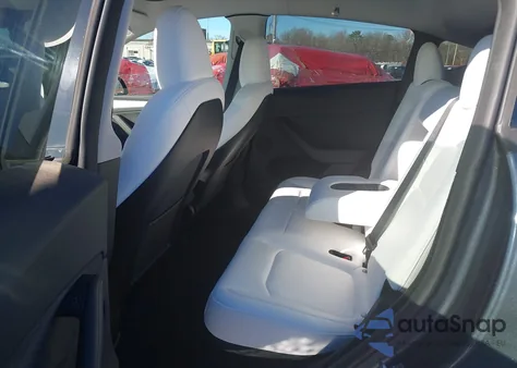 2023 Tesla Model Y Awd/Long Range Dual Motor All-Wheel Drive из США, поврежденный, VIN 7SAYGDEE2PA177669